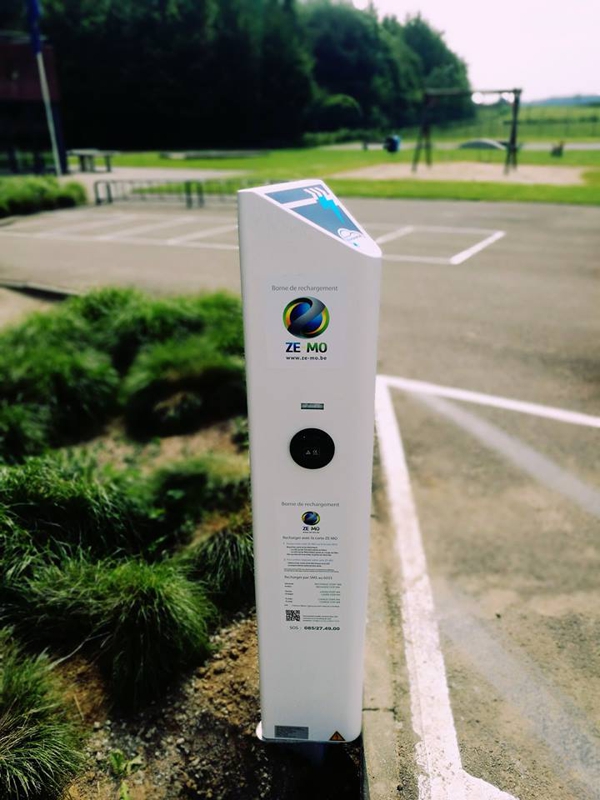 Borne électrique centre sportif